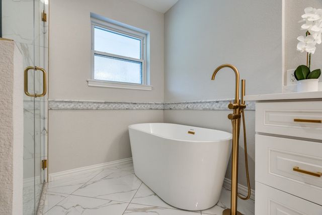 3232 Timberview Road, Dallas, TX 75229