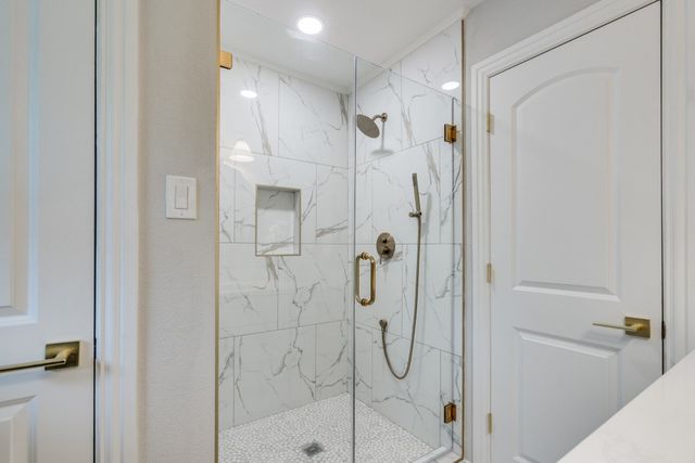 3232 Timberview Road, Dallas, TX 75229