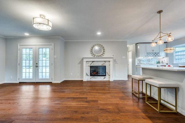 3232 Timberview Road, Dallas, TX 75229