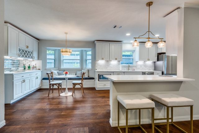 3232 Timberview Road, Dallas, TX 75229