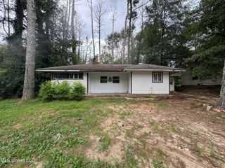 375 Lea Circle, Jackson, MS 39204