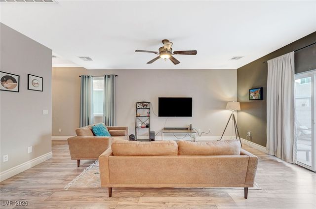 5690 Sentry Palm Court, Las Vegas, NV 89122