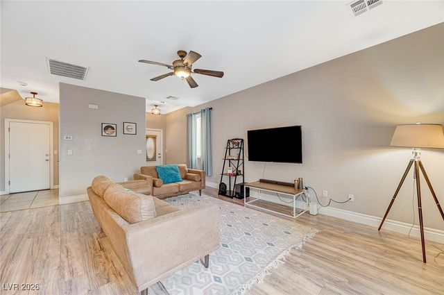 5690 Sentry Palm Court, Las Vegas, NV 89122