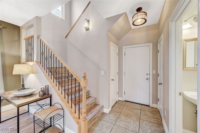 5690 Sentry Palm Court, Las Vegas, NV 89122