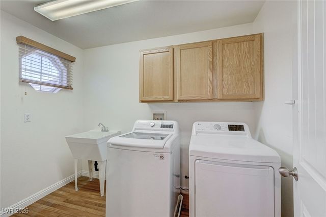 5690 Sentry Palm Court, Las Vegas, NV 89122