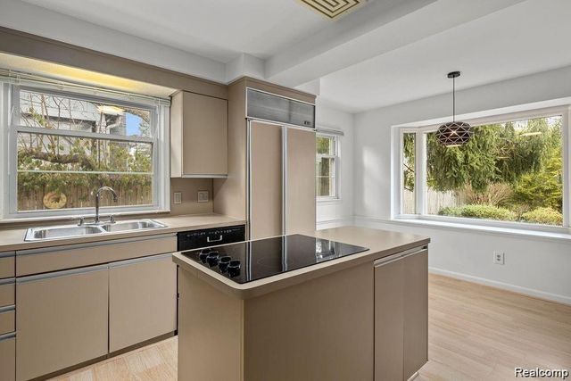 2288 Northlawn Boulevard, Birmingham, MI 48009