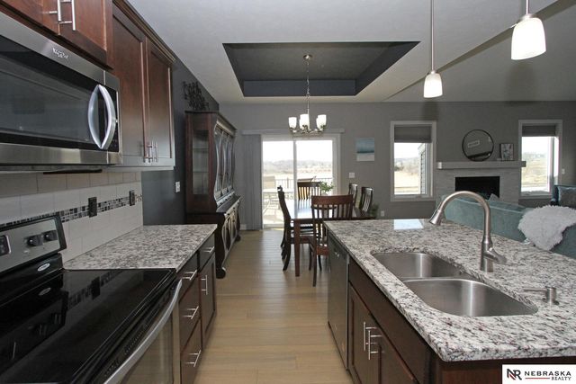 9465 Southern Sky Circle, Lincoln, NE 68505