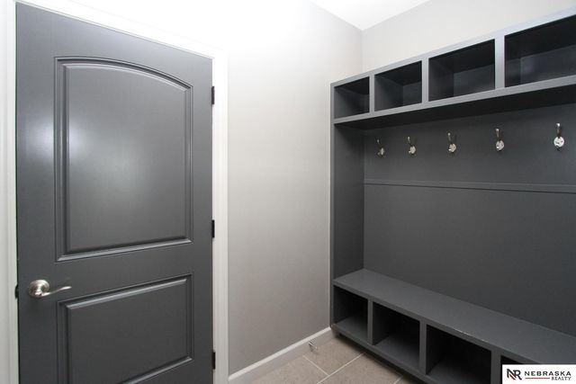 9465 Southern Sky Circle, Lincoln, NE 68505