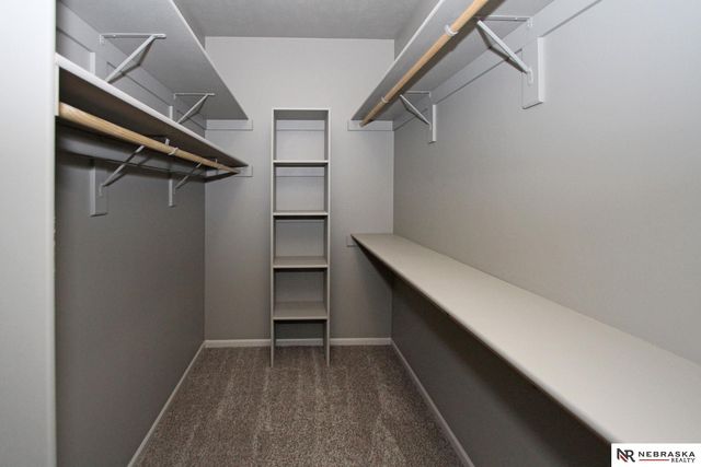 9465 Southern Sky Circle, Lincoln, NE 68505