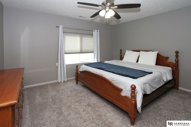 9465 Southern Sky Circle, Lincoln, NE 68505