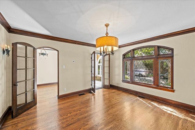 2401 Lawndale Avenue, Evanston, IL 60201