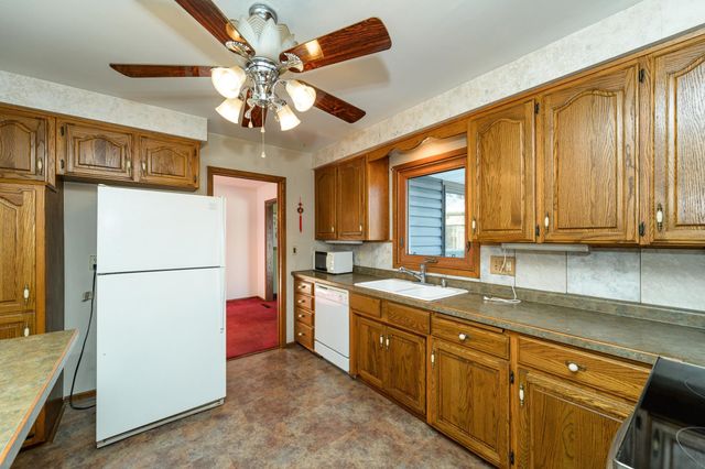 825 Elton Hills Drive NW, Rochester, MN 55901