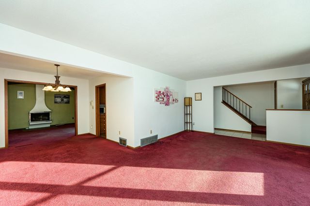 825 Elton Hills Drive NW, Rochester, MN 55901