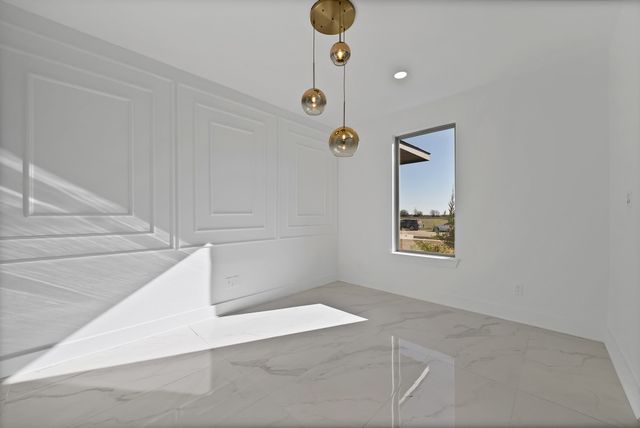 443 Whispering Way, Red Oak, TX 75154