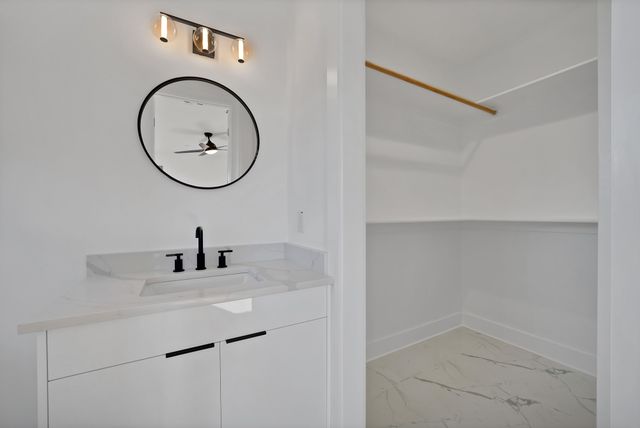 443 Whispering Way, Red Oak, TX 75154