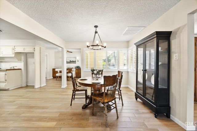 601 Vista Verde Way, Bakersfield, CA 93309
