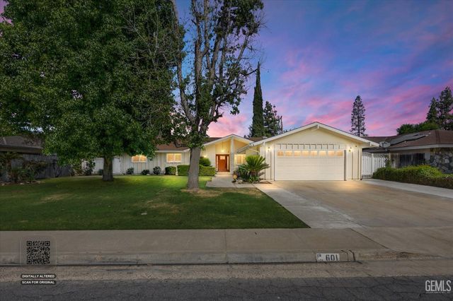 601 Vista Verde Way, Bakersfield, CA 93309