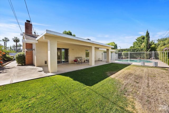 601 Vista Verde Way, Bakersfield, CA 93309