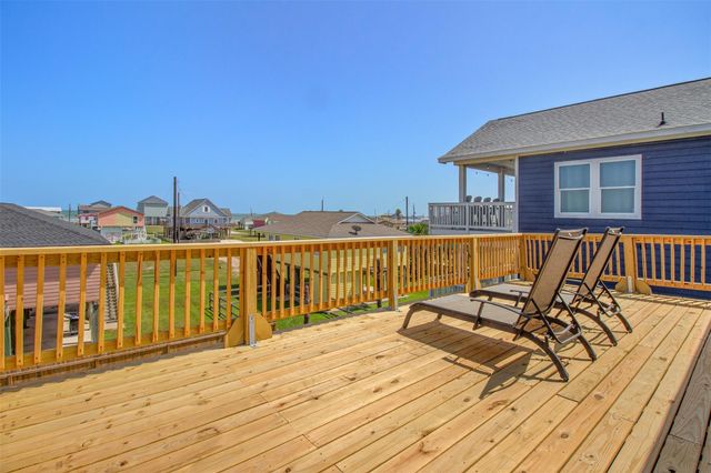 316 Seabean Street, Surfside Beach, TX 77541