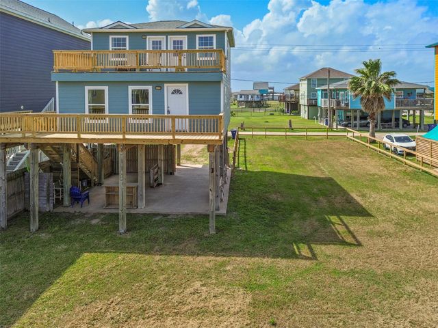 316 Seabean Street, Surfside Beach, TX 77541