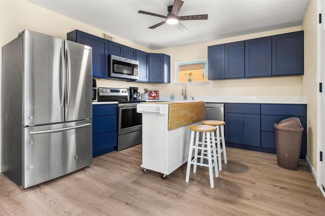 316 Seabean Street, Surfside Beach, TX 77541