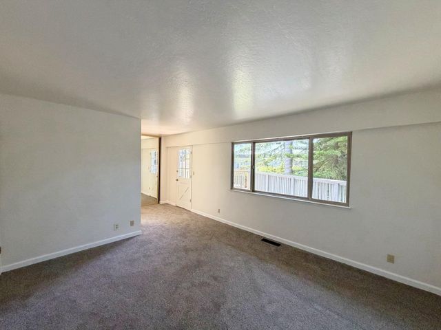 640 Mckenzie Avenue, Watsonville, CA 95076