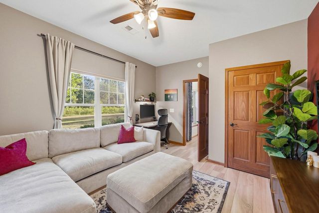 1782 New Port Vista DRIVE, Grafton, WI 53024