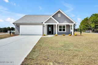 403 Alice Lane, Burgaw, NC 28425