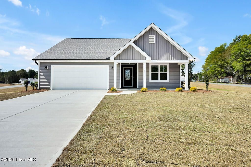 403 Alice Lane, Burgaw, NC 28425