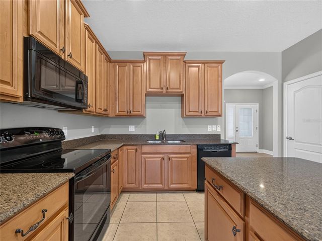 865 BELLES FERRY LOOP, Sanford, FL 32771