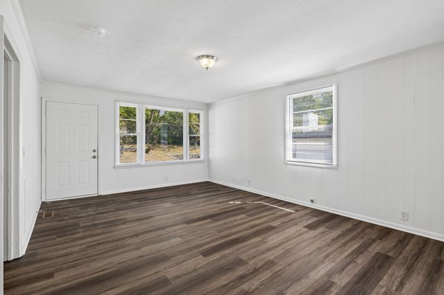 245 Bonnacroft Dr, Hermitage, TN 37076