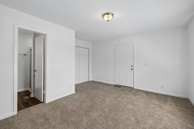 245 Bonnacroft Dr, Hermitage, TN 37076