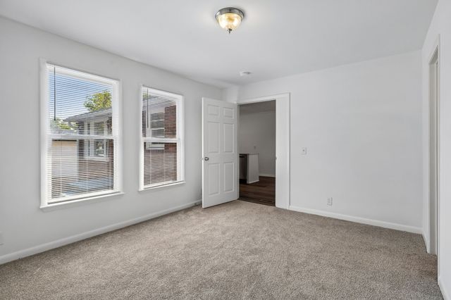 245 Bonnacroft Dr, Hermitage, TN 37076