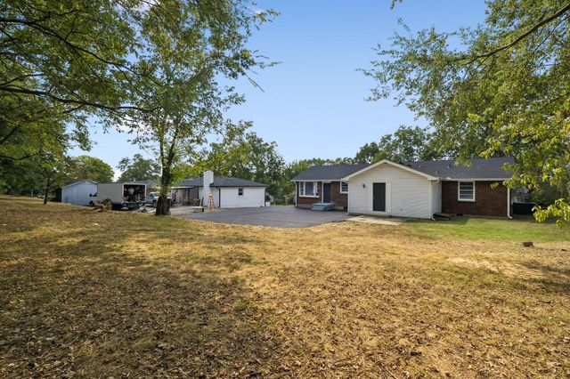 245 Bonnacroft Dr, Hermitage, TN 37076