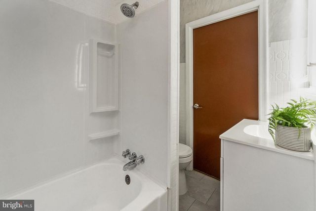 200 CHURCH, Catasauqua, PA 18032