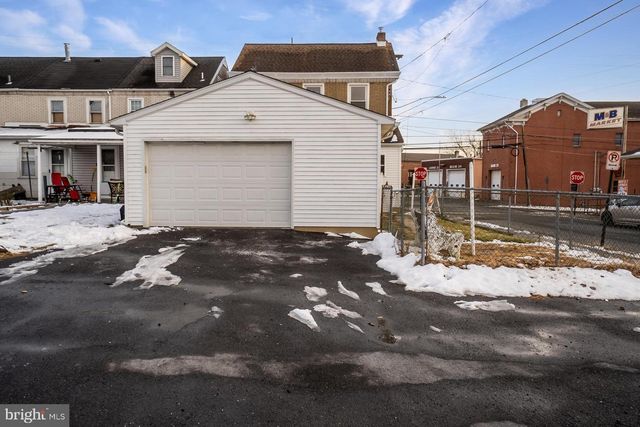 200 CHURCH, Catasauqua, PA 18032