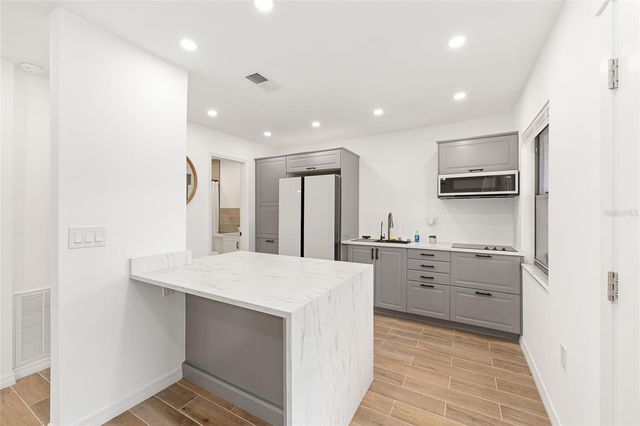 2437 NE 6TH STREET 14, Ocala, FL 34470