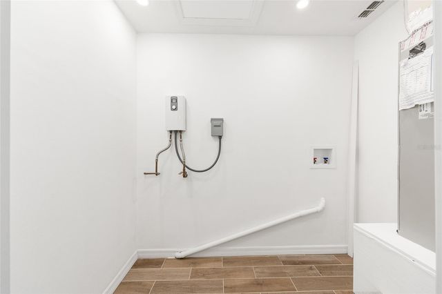 2437 NE 6TH STREET 14, Ocala, FL 34470