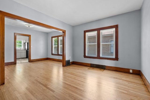 148 E Stockbridge Avenue, Kalamazoo, MI 49001