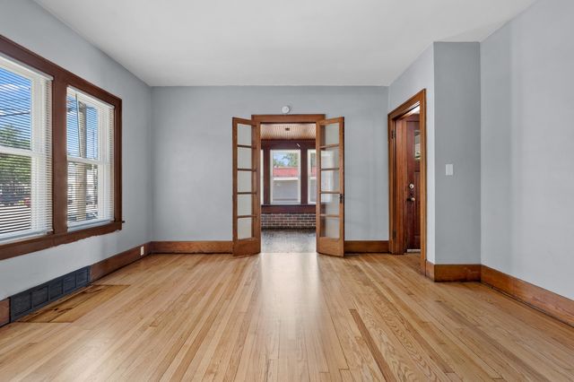 148 E Stockbridge Avenue, Kalamazoo, MI 49001