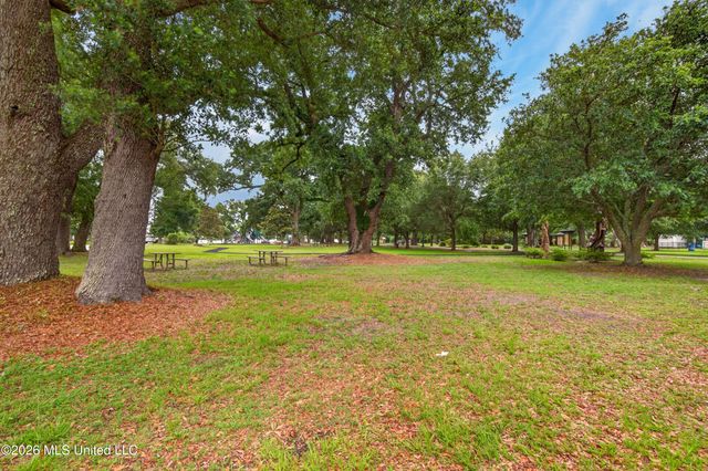 435 E Second Street, Pass Christian, MS 39571