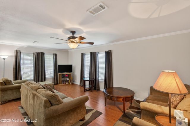 435 E Second Street, Pass Christian, MS 39571