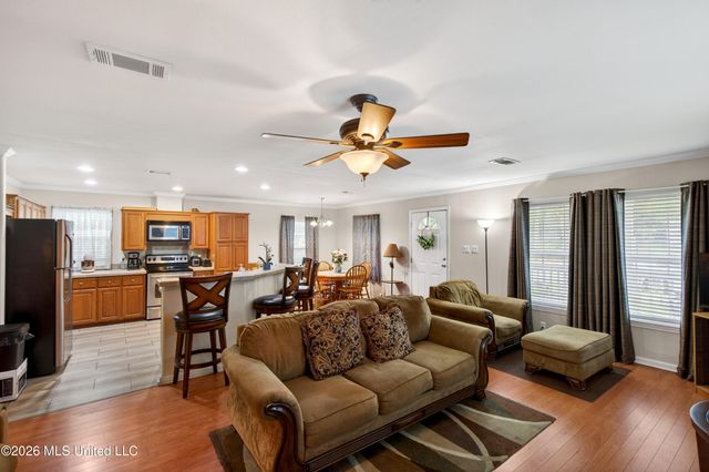 435 E Second Street, Pass Christian, MS 39571