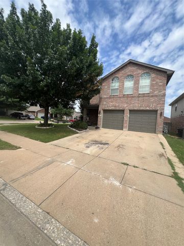 5901 Westgate Drive, Fort Worth, TX 76179