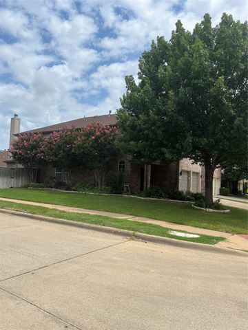 5901 Westgate Drive, Fort Worth, TX 76179