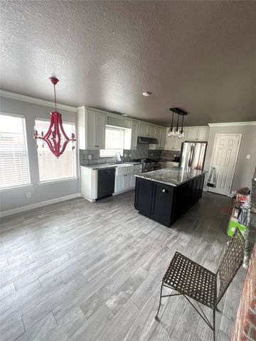 5901 Westgate Drive, Fort Worth, TX 76179