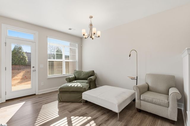 324 Hollenbeck Place, Greenville, SC 29607