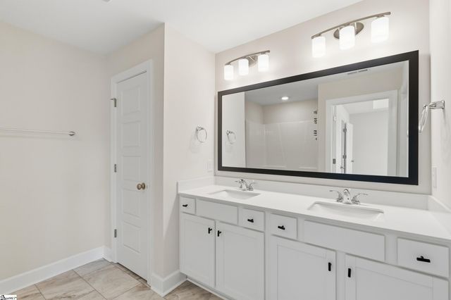 324 Hollenbeck Place, Greenville, SC 29607