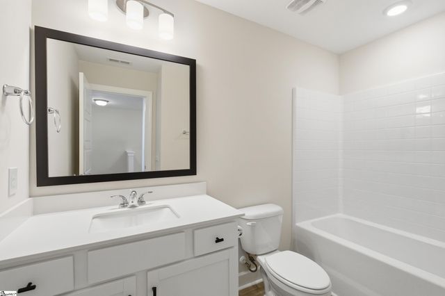 324 Hollenbeck Place, Greenville, SC 29607