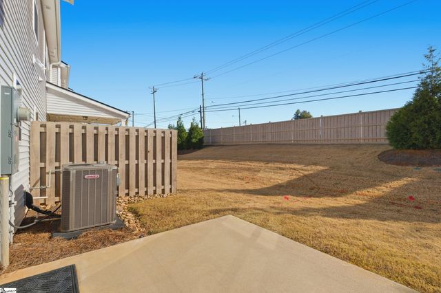 324 Hollenbeck Place, Greenville, SC 29607